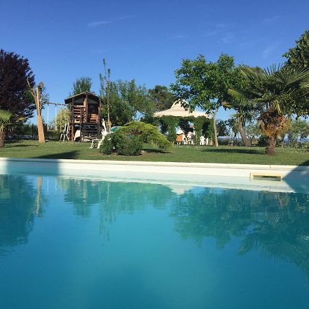 Appartamento Con Piscina E Giardino A Сієна Екстер'єр фото
