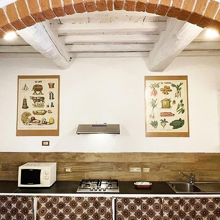 Appartamento Con Piscina E Giardino A Сієна Екстер'єр фото