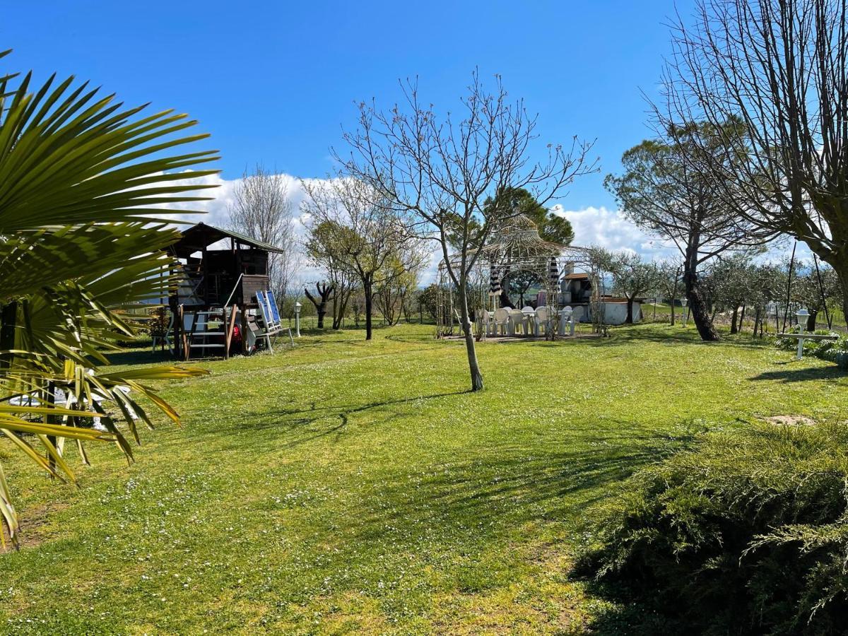 Appartamento Con Piscina E Giardino A Сієна Екстер'єр фото
