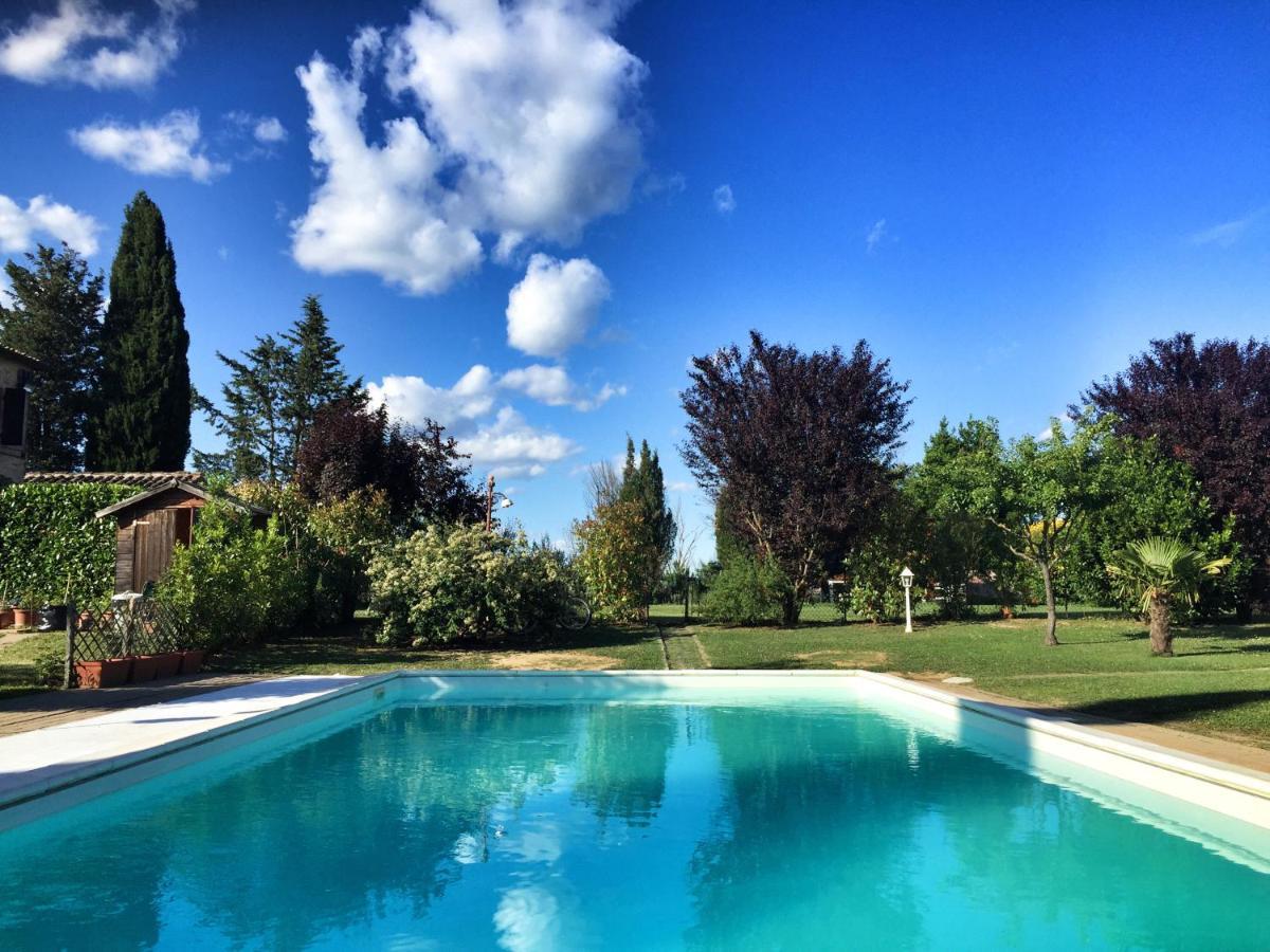 Appartamento Con Piscina E Giardino A Сієна Екстер'єр фото