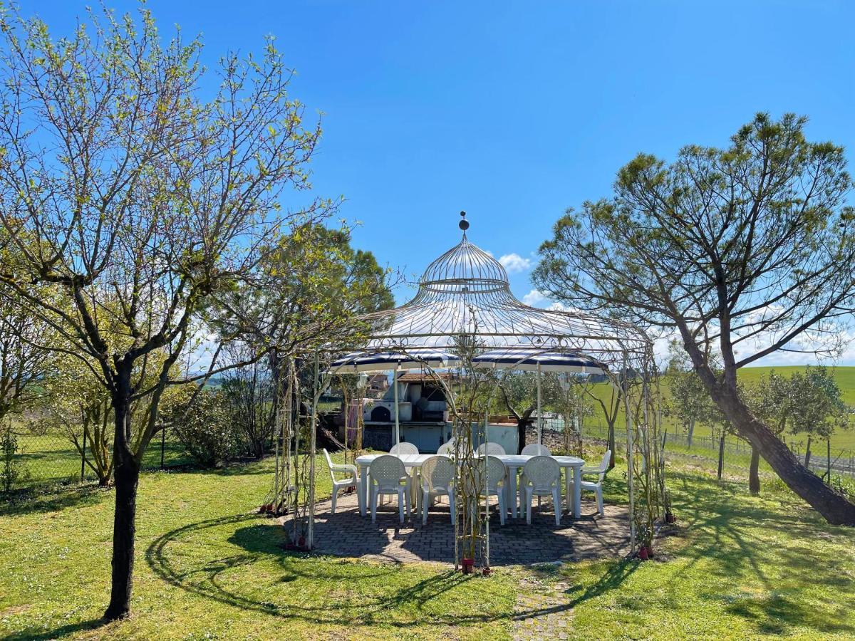 Appartamento Con Piscina E Giardino A Сієна Екстер'єр фото