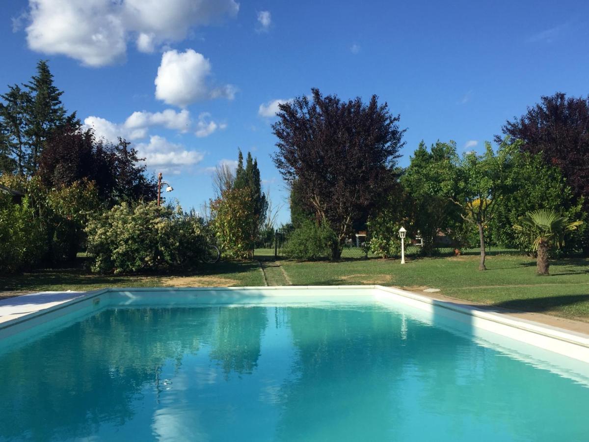 Appartamento Con Piscina E Giardino A Сієна Екстер'єр фото